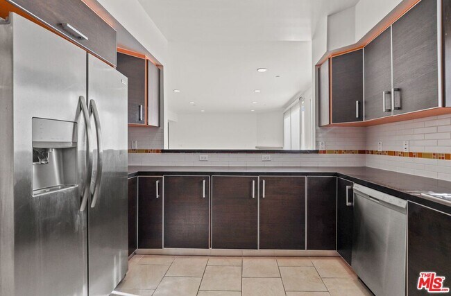 Foto del edificio - 1331 Amherst Ave