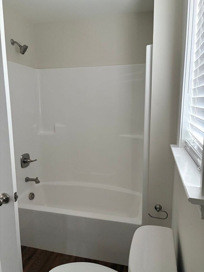 Foto del edificio - 2629 W Oakridge Dr