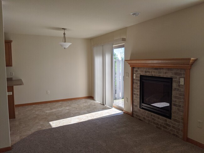 Dining room - 212 Hometown Ave