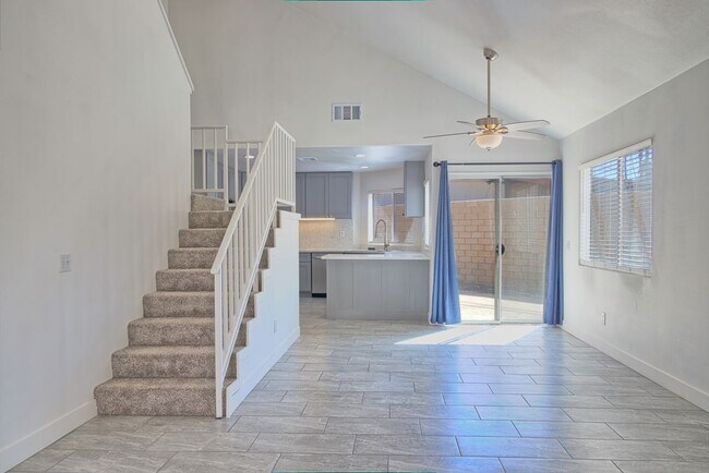 Foto del edificio - 73969 Olive Ct