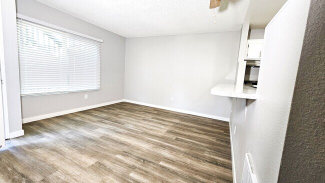 Foto del interior - Point Loma Bay Apartments | Coastal Living Near the Beach