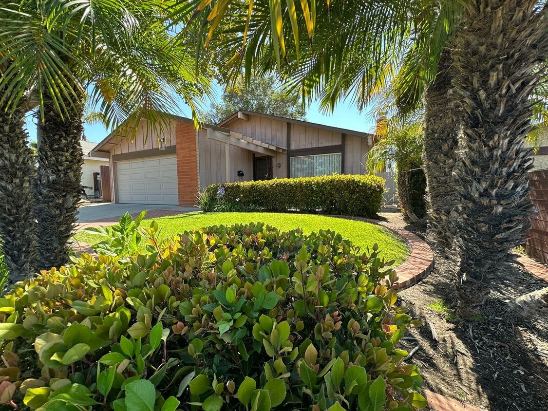 3 Bedroom 2 Bathroom House in Mira Mesa House Rental in San Diego, CA