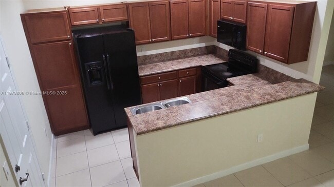 Building Photo - 9225 SW 170th Ave