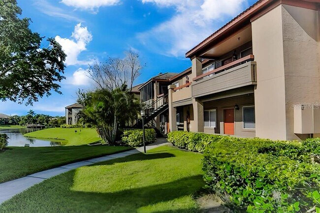 Foto del edificio - 10265 Gandy Blvd N