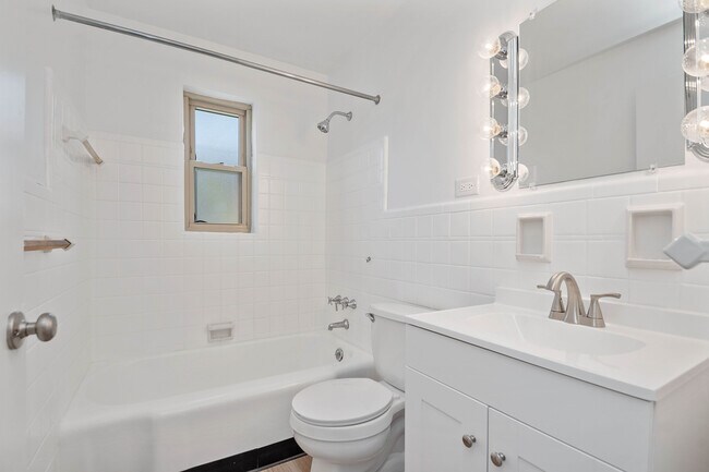 Foto profesional de Cincy_2958 Madison Rd_ (56) - 2954-2958 Madison Rd