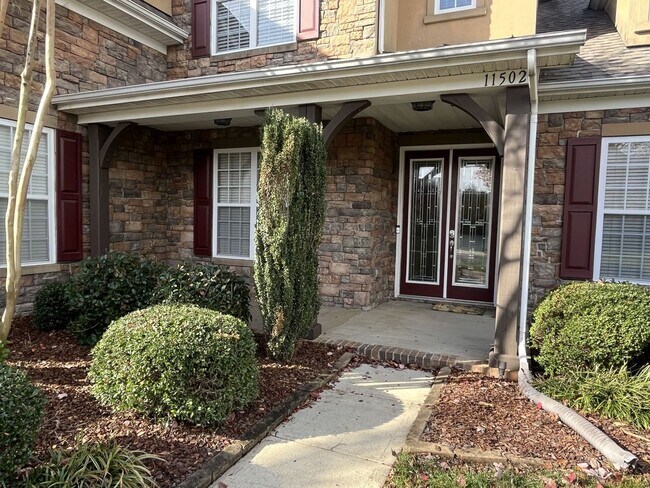 Foto del edificio - Stunning 6 Bedroom home in South Charlotte...