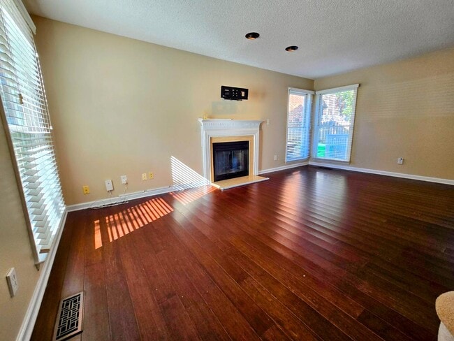 Building Photo - 2317 Declaration Dr