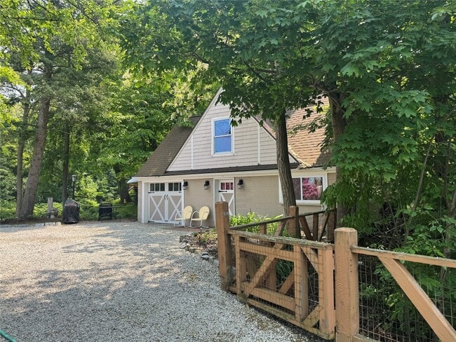 Building Photo - 25 Carters Beach Rd