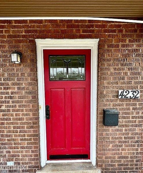 Building Photo - 2 br, 1 bath House - 4232 Colerain Avenue