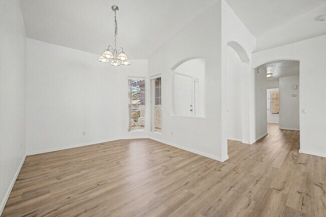Building Photo - 20633 N 63rd Dr