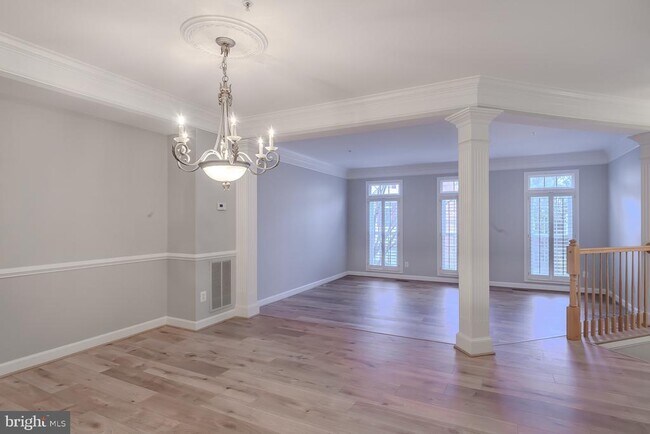 Building Photo - 4912 Waple Ln