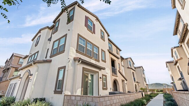 Foto del edificio - 40509 Melrose Dr