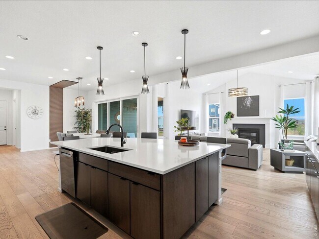 Foto del edificio - 5371 Kellan Way
