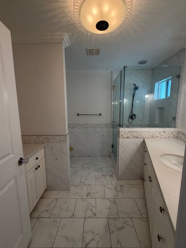 Foto del edificio - 407 N Clinton St