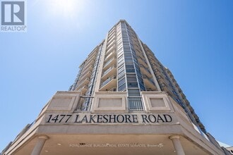 Building Photo - 1477 Lakeshore Rd.