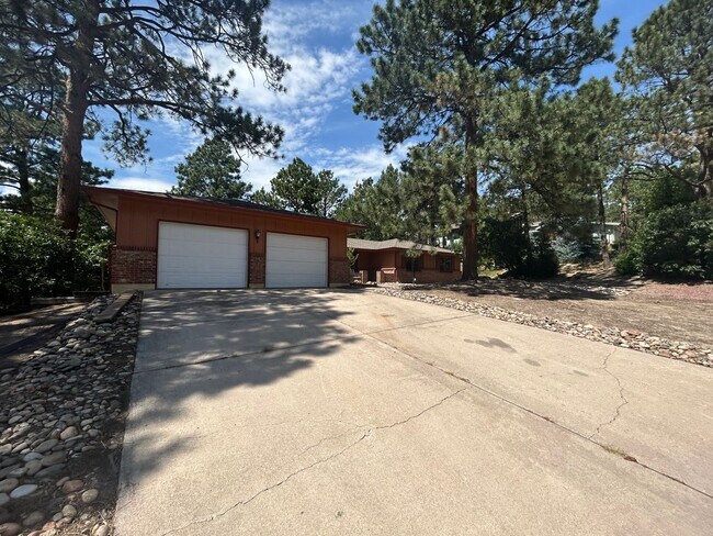 Building Photo - Single Family Home