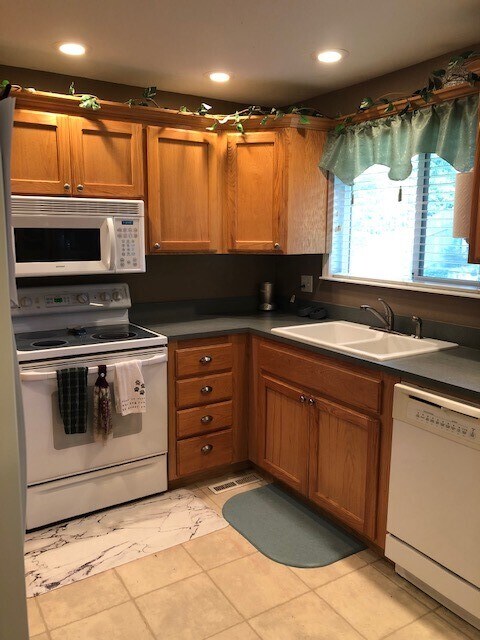 New dishwasher - 336 Aquarius Ct