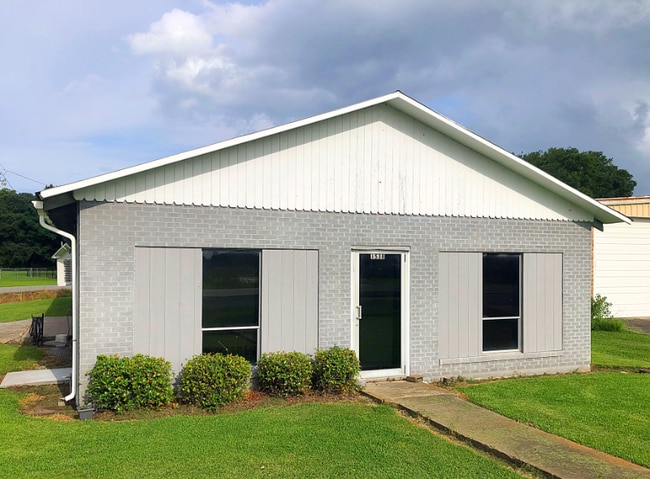 Building Photo - 1538 Hwy 20