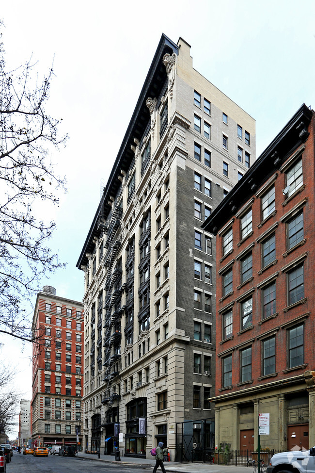 Foto del edificio - 684 Broadway