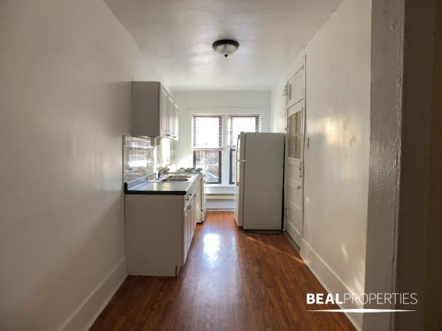 Foto del edificio - 0 bedroom in CHICAGO IL 60657