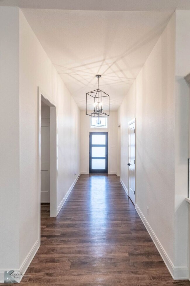 Foto del edificio - 3/2/2 Wylie ISD, new and open and beautiful!