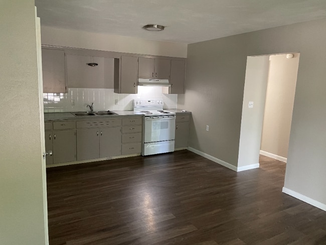 Photo - 710 Emery St Apartment