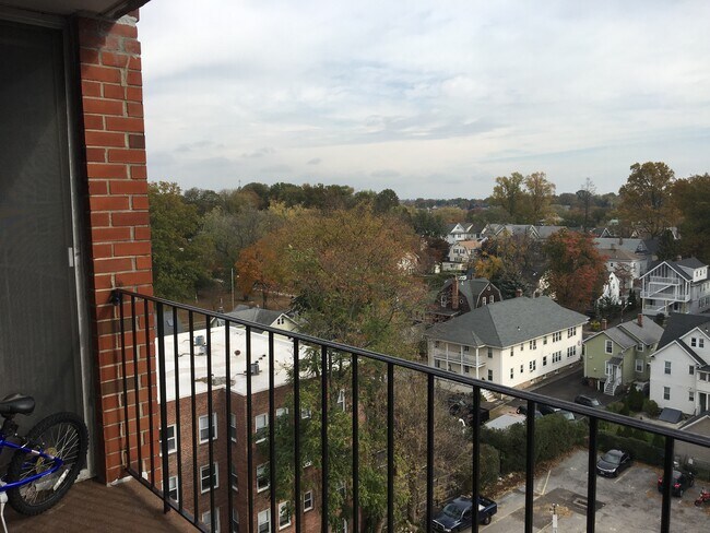 Foto del edificio - 87 Glenbrook Rd