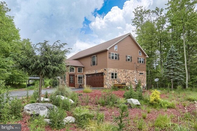 Foto del edificio - 125 Pebble Beach Dr