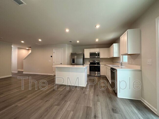 Building Photo - 147 Sarnesfield Way
