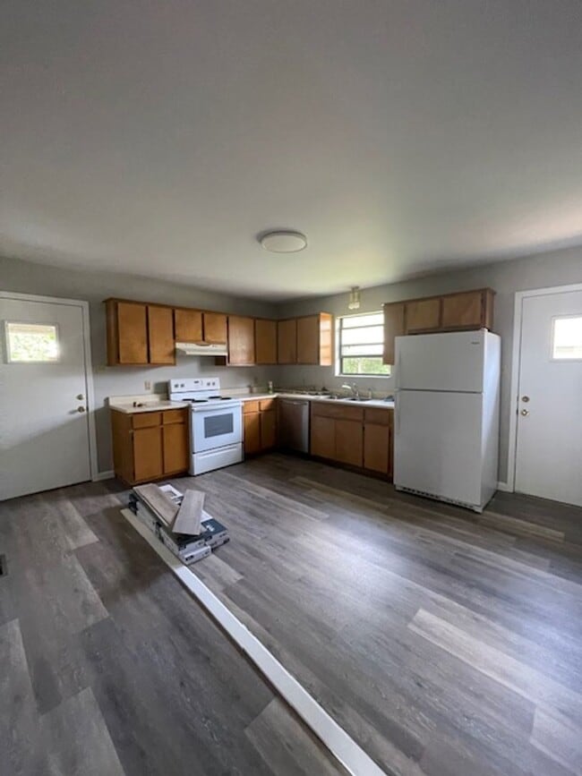 Photo - Alcoa City Schools  2 bedroom 2 bath call ... Apartment