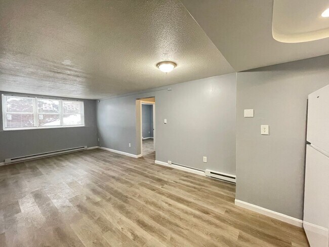 Foto del edificio - 181 Loudon Rd