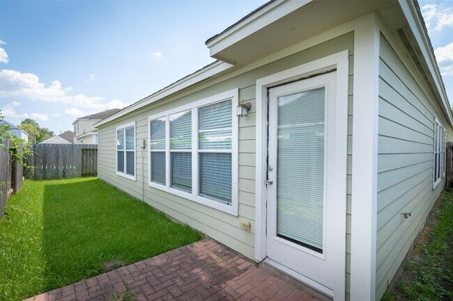 Foto del edificio - 11712 Logan Ridge Dr