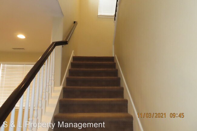 Foto del edificio - 4 br, 2.5 bath House - 46228 Yellowstone Lane