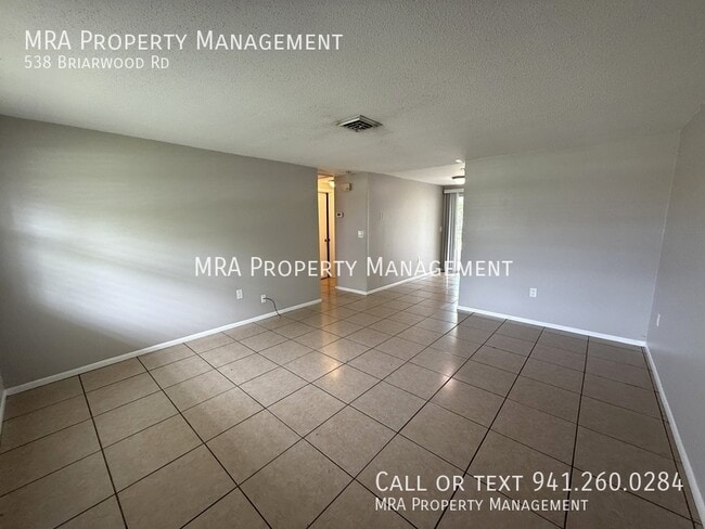 Foto del edificio - 538 Briarwood Rd