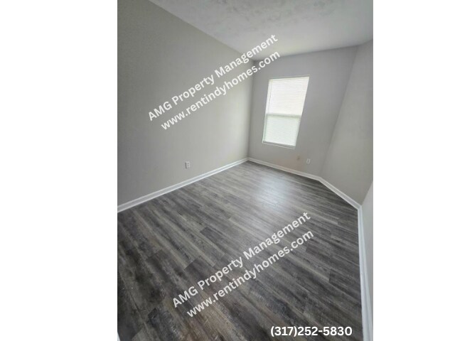 Foto del edificio - 7742 Danube St