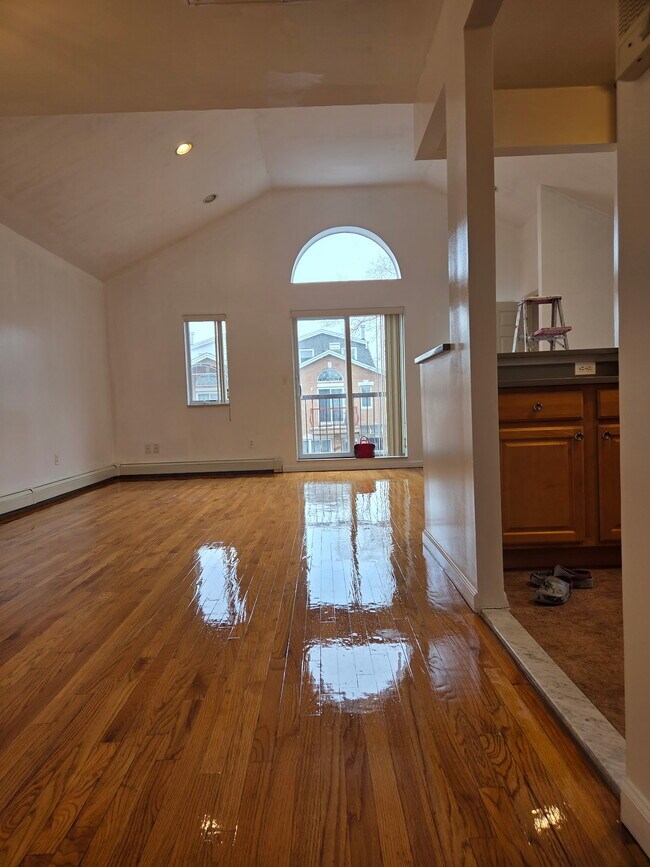 Foto del edificio - 1832 78th St