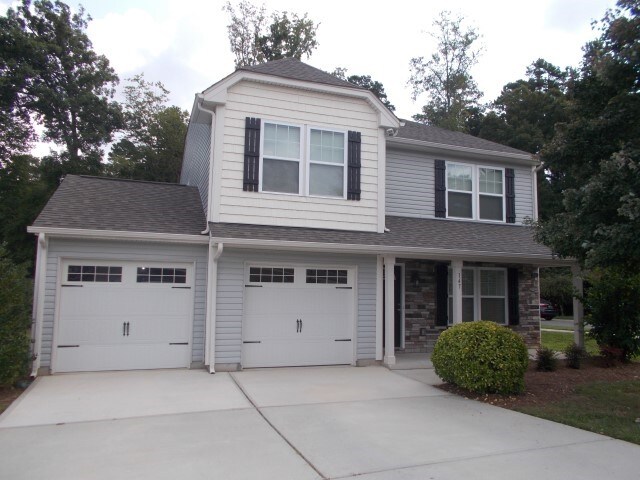 Primary Photo - 147 Collenton Ln
