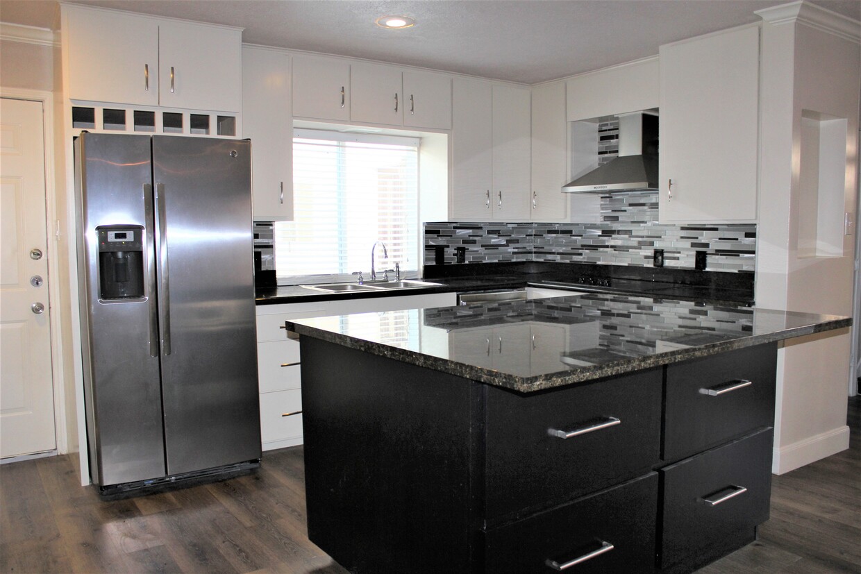 Updated kitchen - 6311 Deerwood Rd