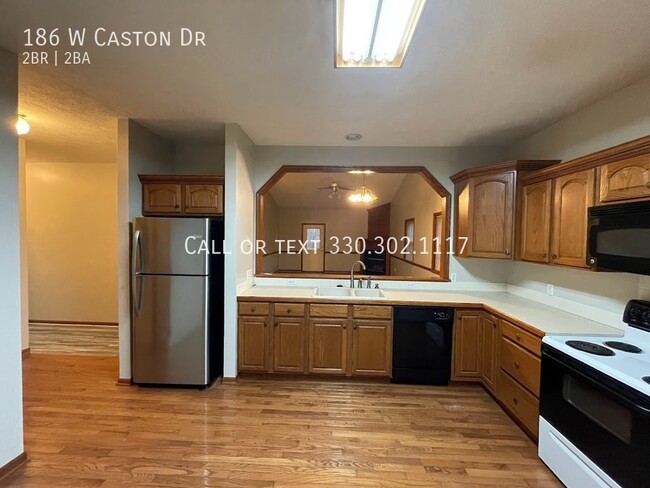 Building Photo - Two bedroom two bathroom duplex for rent