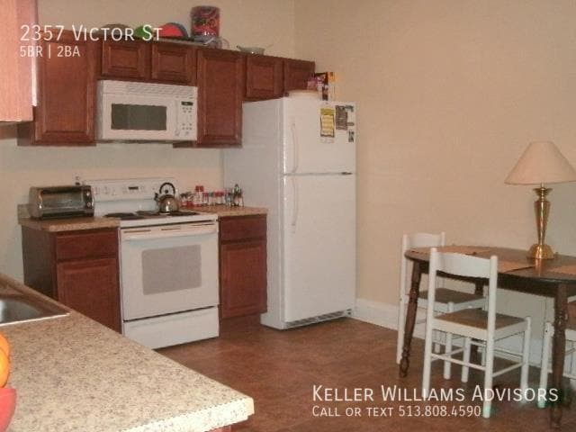 Photo - 2357 Victor St House