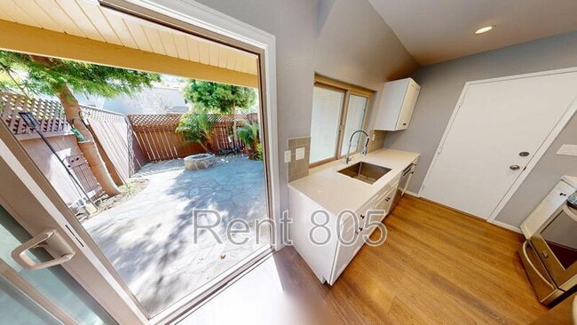 Building Photo - 1224 Llama Ct