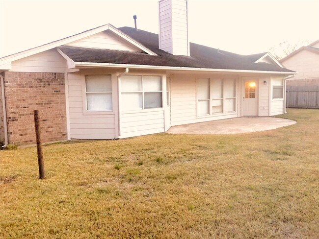 Foto del edificio - 2510 Carriage Ln