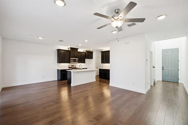 Foto del edificio - 964 Emil Pl