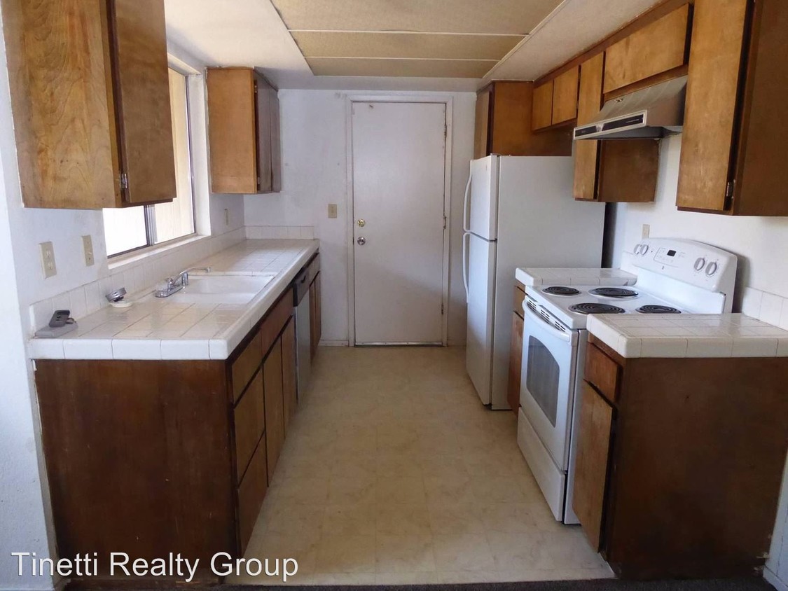 3235 Denver Ave, Merced, CA 95348 Condo for Rent in Merced, CA