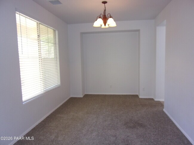 Foto del edificio - 7239 Barefoot Ln