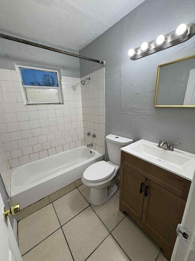 Foto del edificio - 221/223/225/227 Maria Street