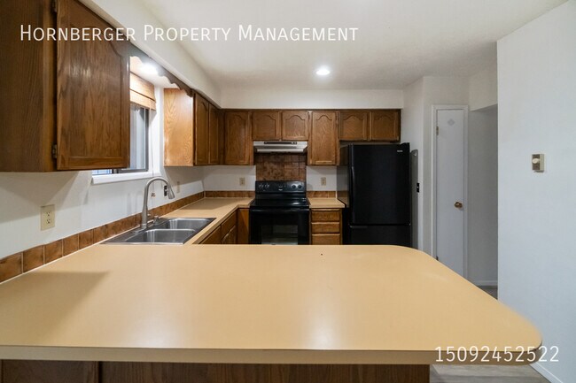 Foto del edificio - 10710 E 31st Ave