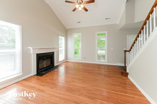 Building Photo - 9063 Chancerwood Dr