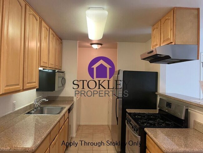 Building Photo - Stokley Properties Presents 2157 Lakeview ...