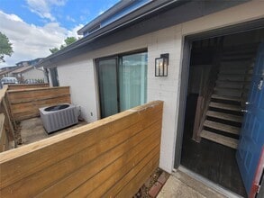 Building Photo - 5110 Azalea Trace Dr Building Photo - 5110 Azalea Trace Dr